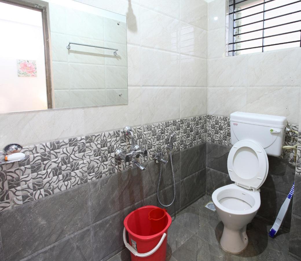 Qualtems Guest House-With Ac Options Bengaluru Zewnętrze zdjęcie