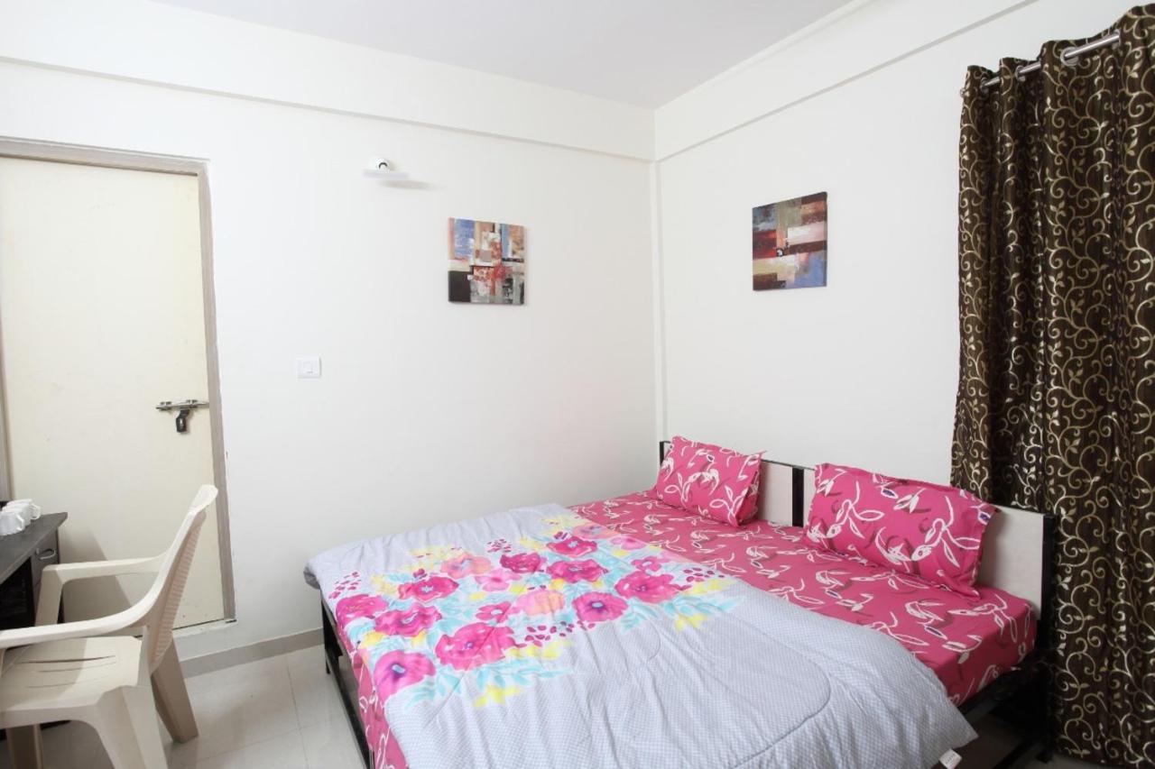 Qualtems Guest House-With Ac Options Bengaluru Zewnętrze zdjęcie