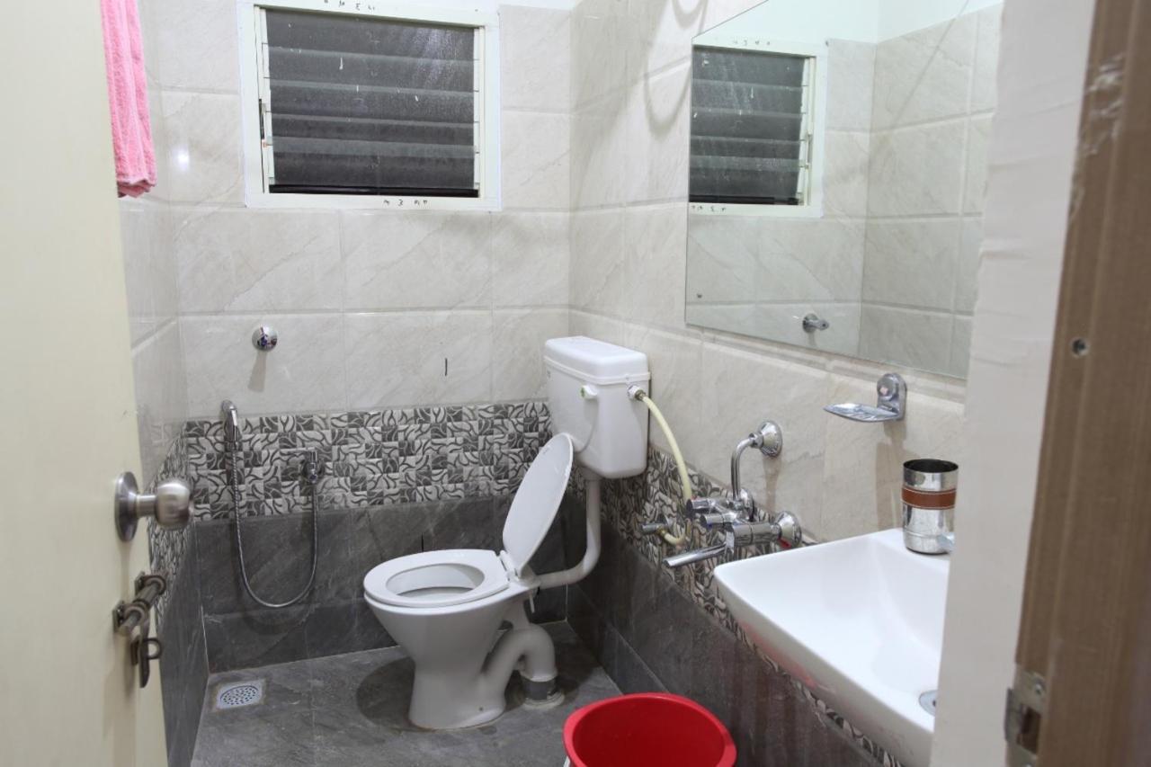 Qualtems Guest House-With Ac Options Bengaluru Zewnętrze zdjęcie