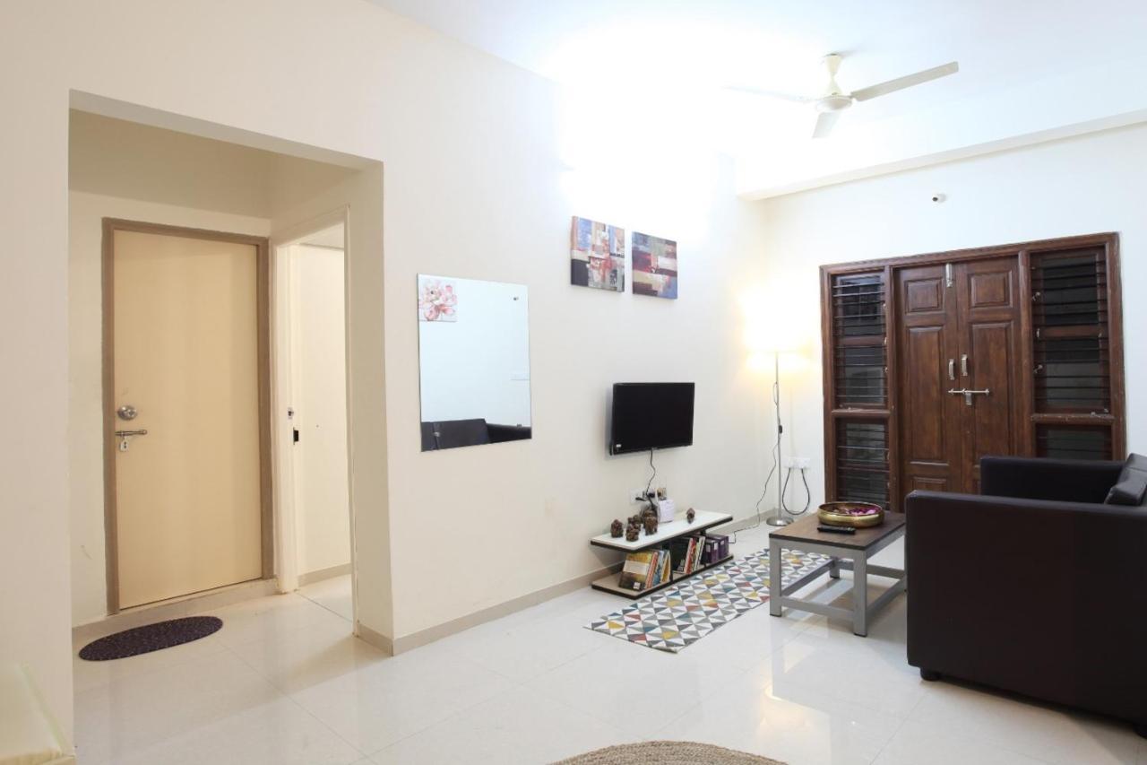 Qualtems Guest House-With Ac Options Bengaluru Zewnętrze zdjęcie