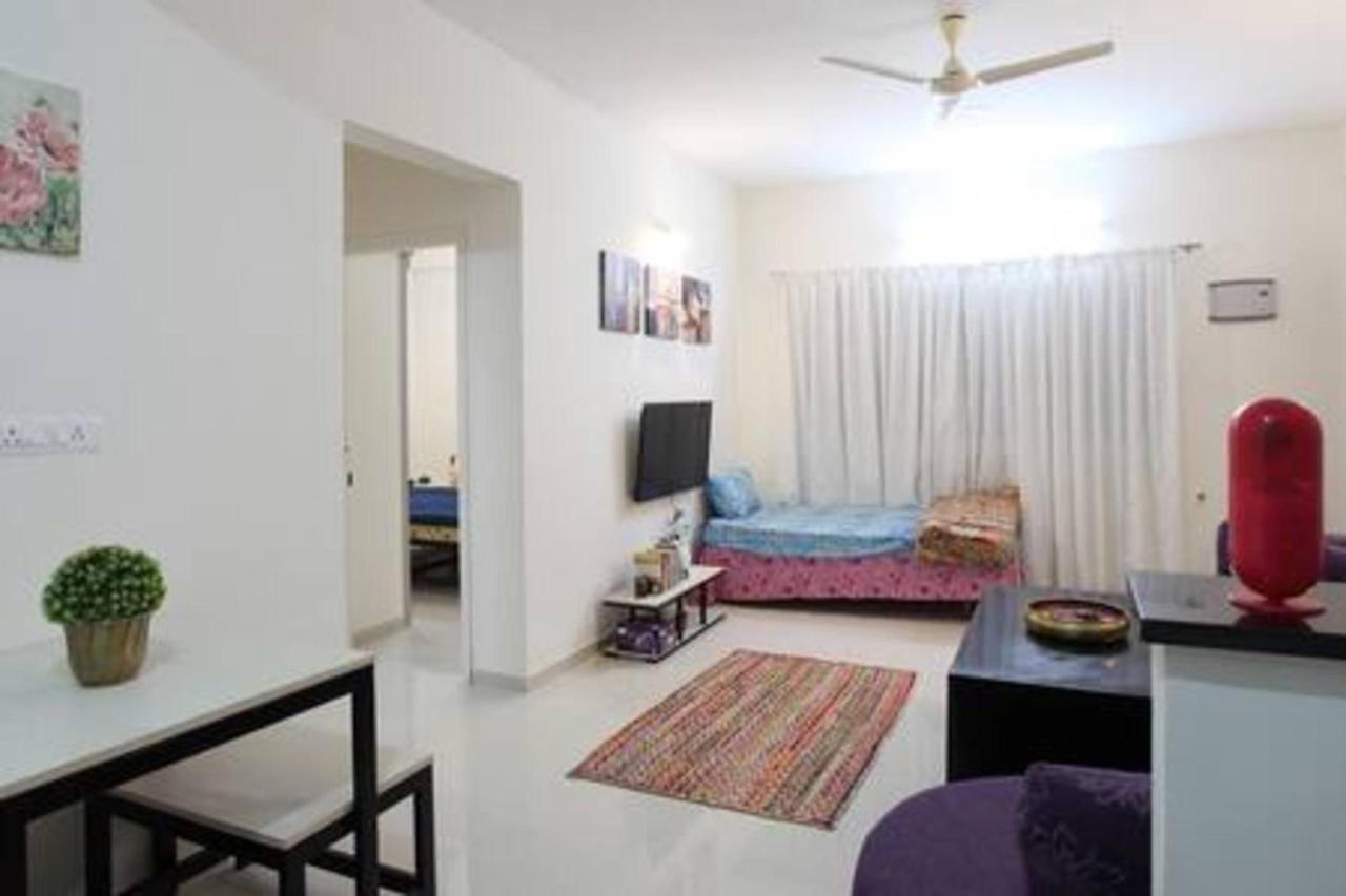 Qualtems Guest House-With Ac Options Bengaluru Zewnętrze zdjęcie